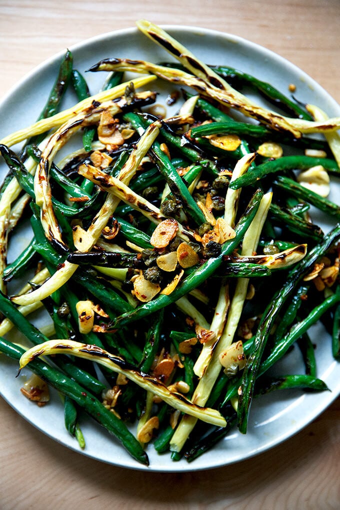 Get Flavorful Spicy Blistered Green Beans with Garlic in 15 Min